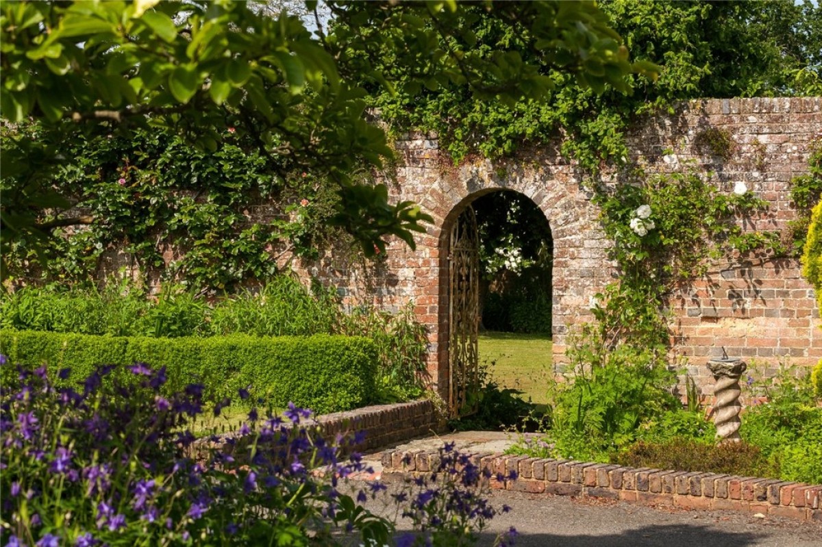 Image for Gate House Farm, Staplecross TN32 5RP