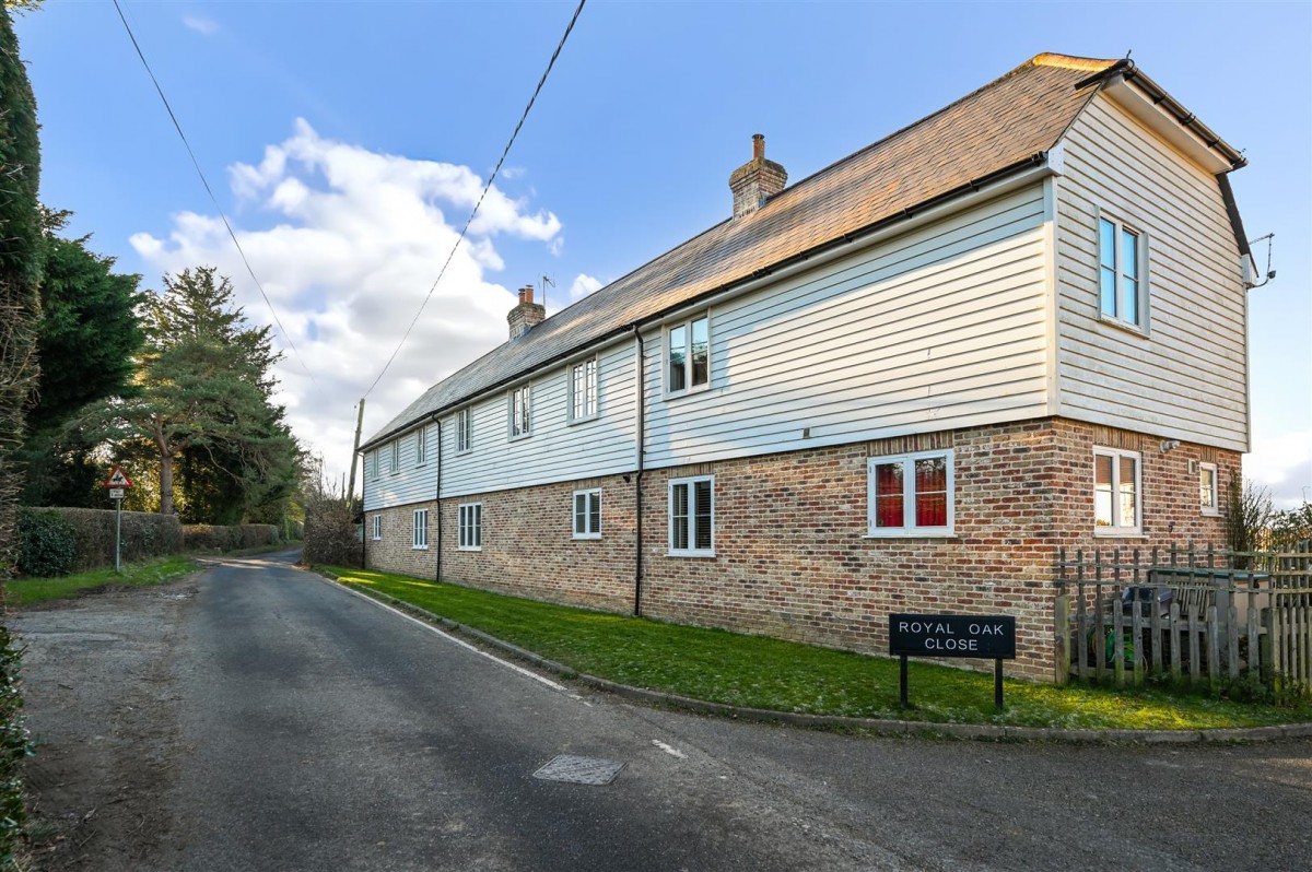 Image for Royal Oak Close, Beckley, East Sussex TN31 6DD