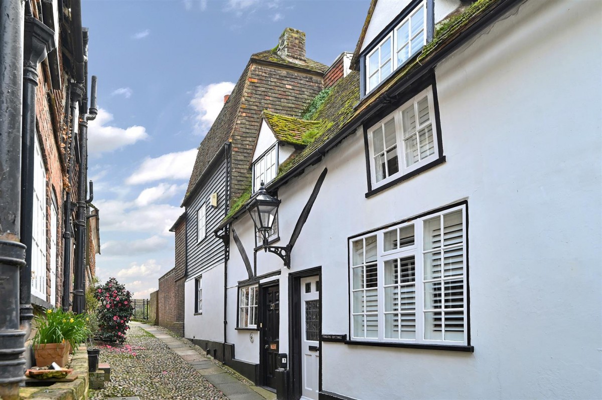 Image for Traders Passage, Rye, Eat Sussex TN31 7EX