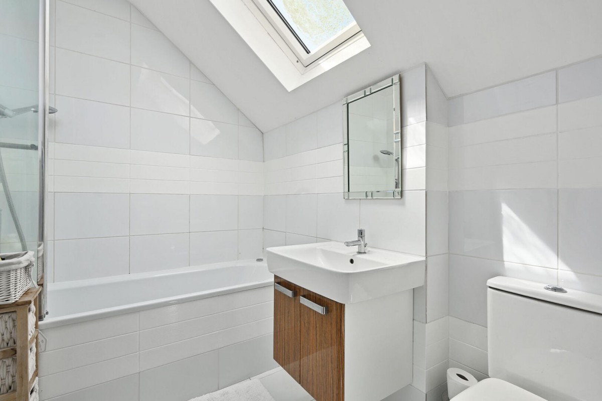 Image for Tenterden Road, Appledore