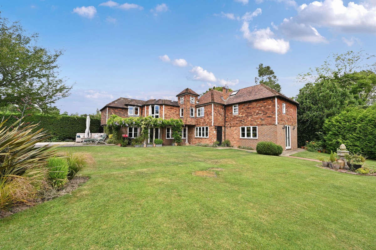 Image for Tenterden Road, Appledore