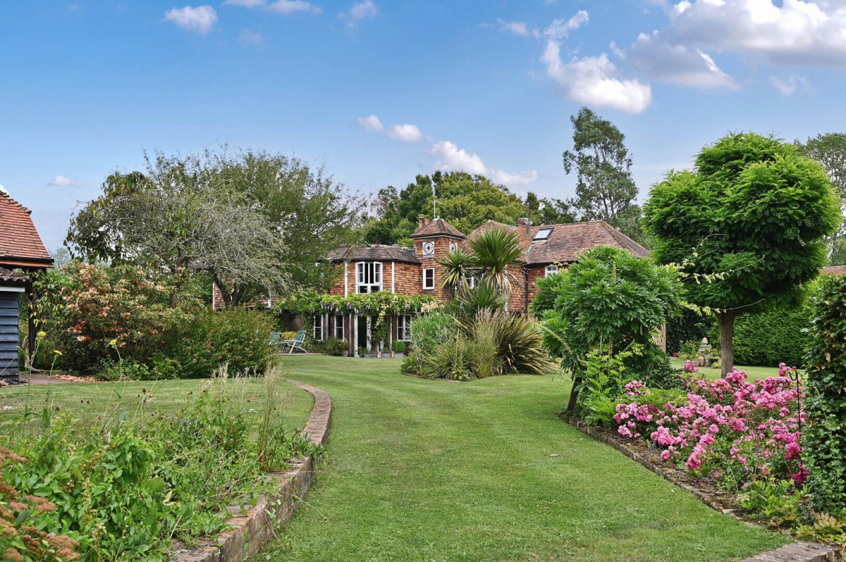 Image for Tenterden Road, Appledore