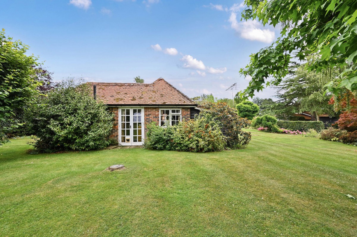 Image for Tenterden Road, Appledore