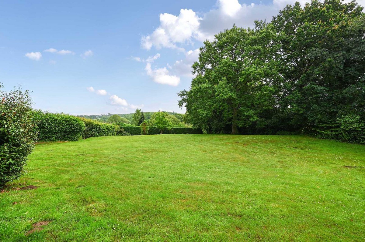 Image for Starvecrow Lane, Peasmarsh, Rye