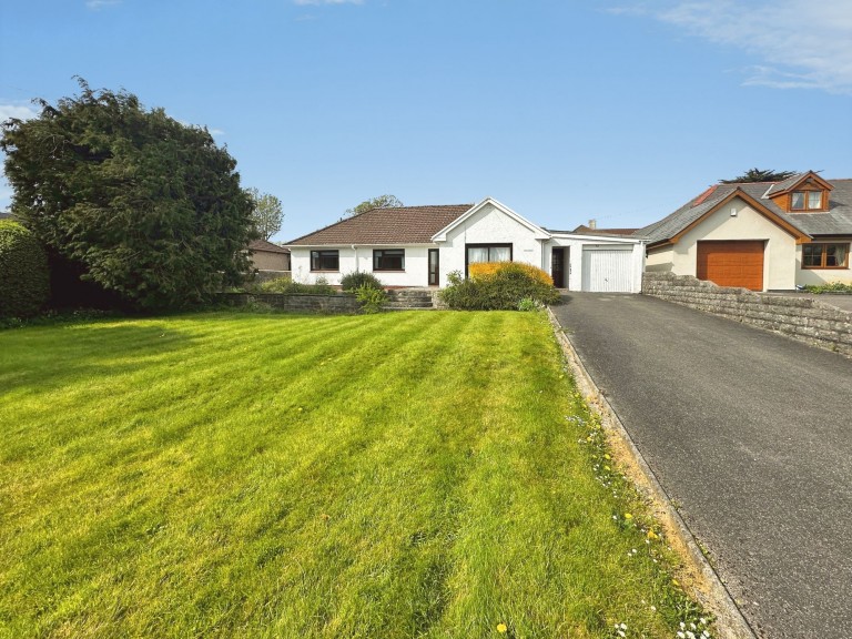 32 Wind Street, Laleston