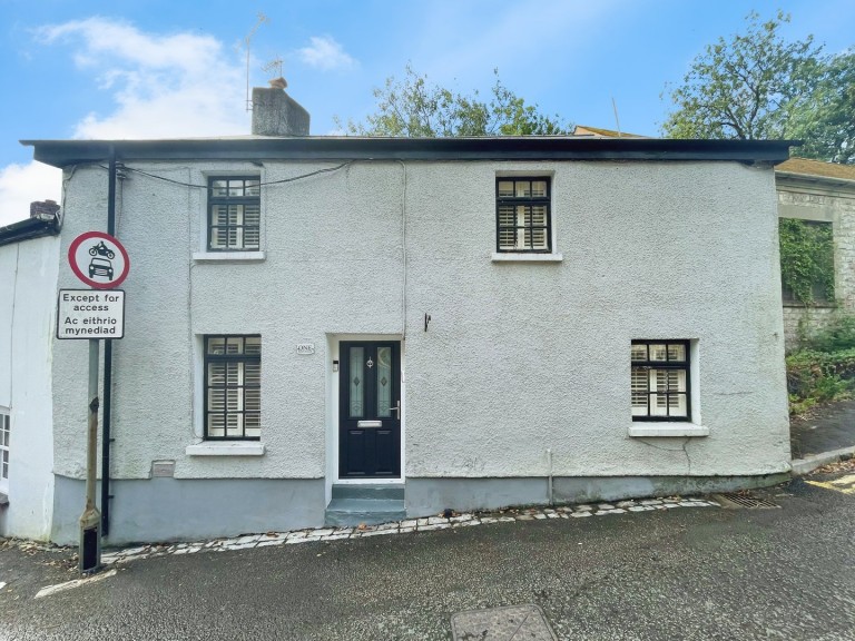 West Road, Bridgend, Mid Glamorgan