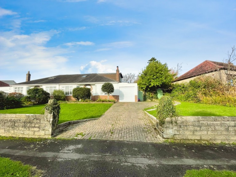 Parkfields Road, Bridgend, Mid Glamorgan