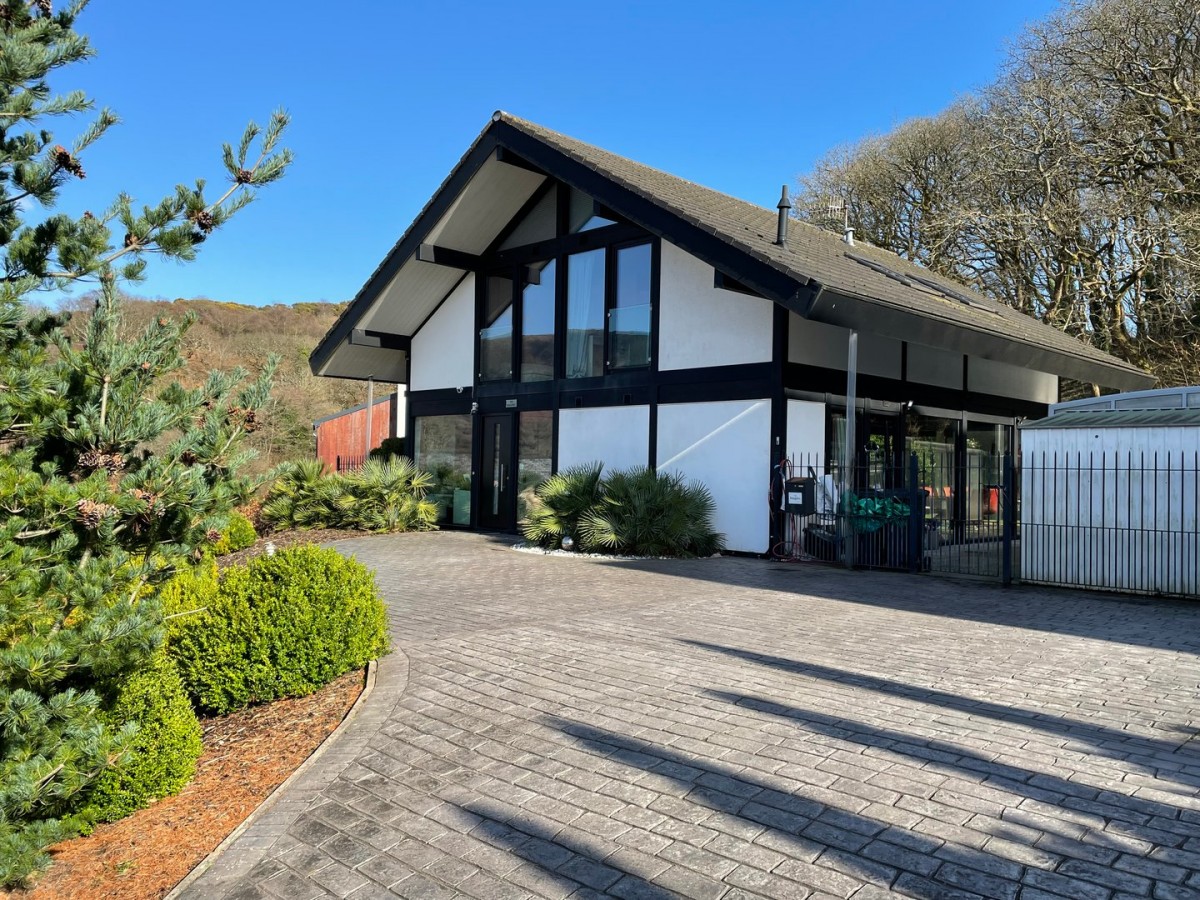 Forest Lodge Lane, Cwmavon, Port Talbot,SA13 2RX