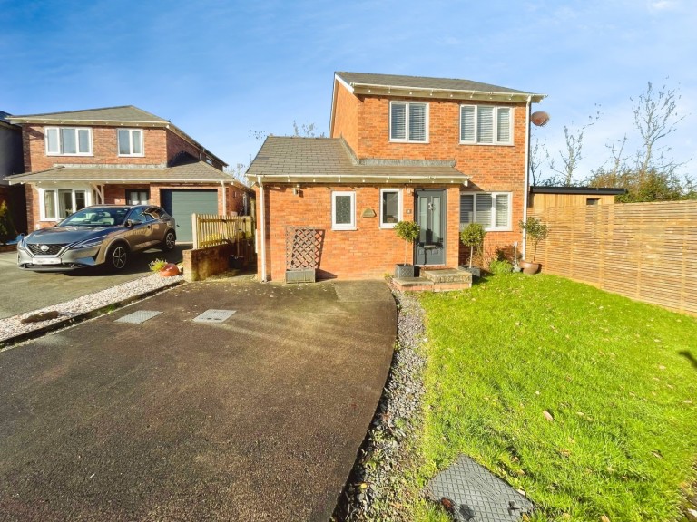 Ton Tylluan, Bridgend, Mid Glamorgan