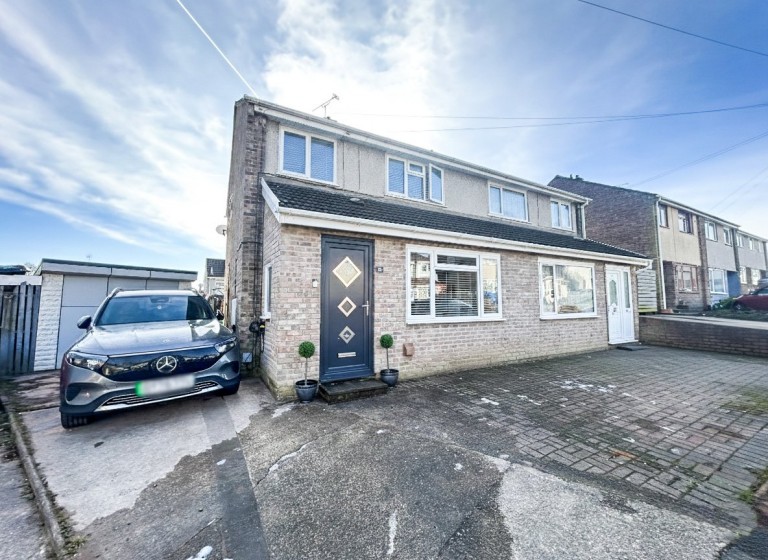 Caer Hen Eglwys, Bridgend