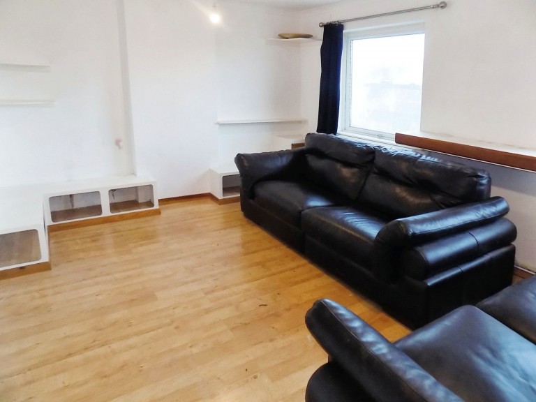 Elm Crescent, Bridgend, CF31