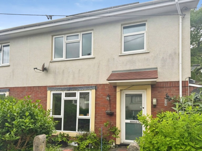 Humphreys Terrace, Maesteg, CF34