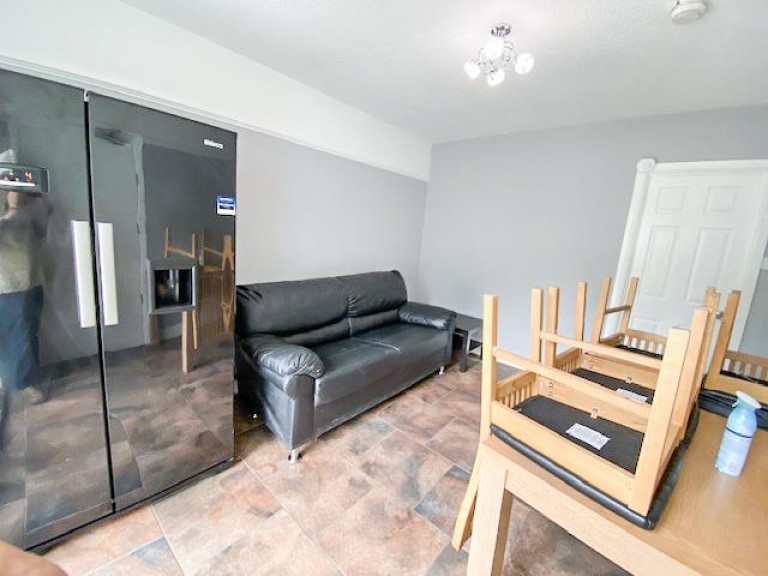 Sir Henry Parkes Road, Canley, Coventry