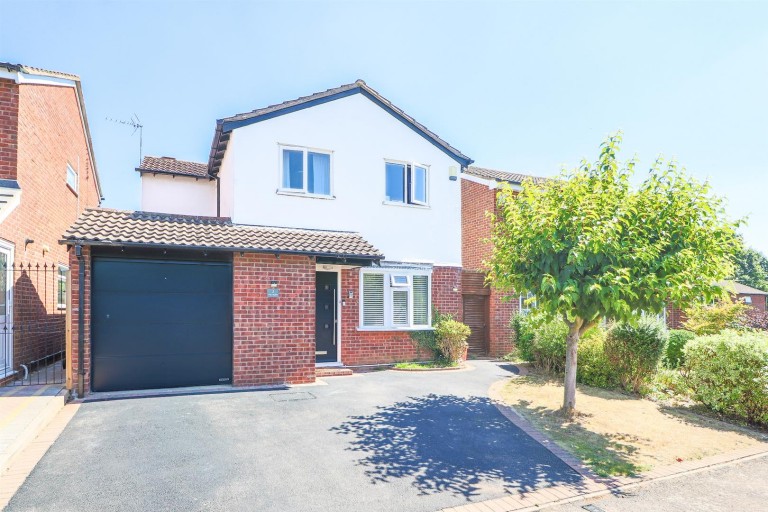 Norton Drive, Warwick, Warwickshire