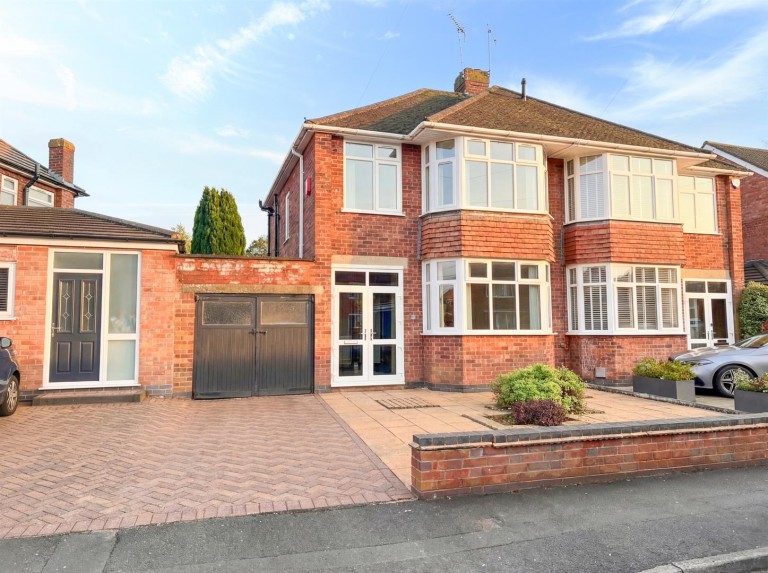 Maidavale Crescent, Styvechale, Coventry