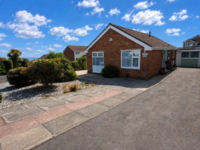 View full details for Little Acres, 35 Bidwell Brook Drive, Broadsands Park, Paignton, TQ4 7NF