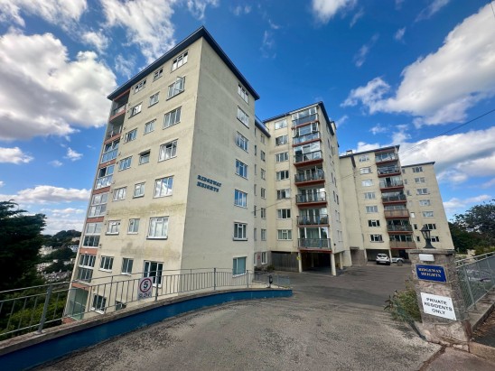 View full details for 3, Ridgeway Heights, Ridgeway Road, Torquay, TQ1 2ND