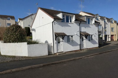 View full details for 32 Glebeland Way, Shiphay, Torquay, Devon, TQ2 7RP