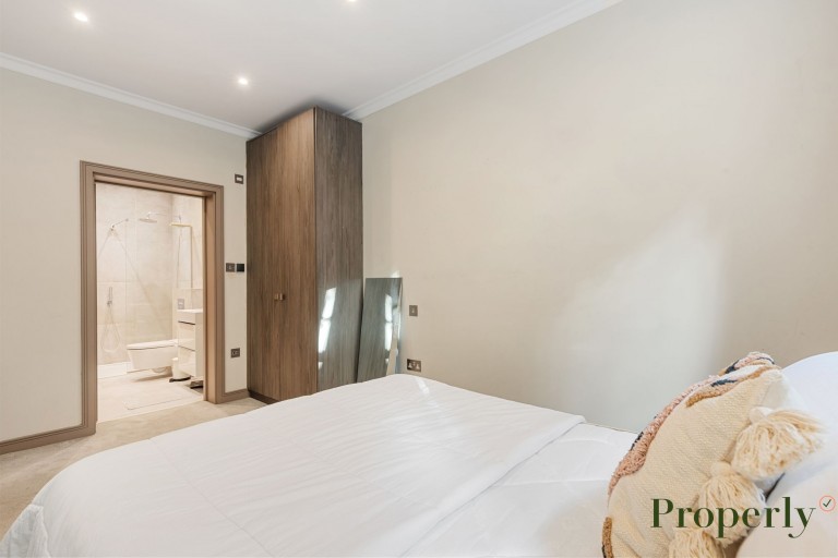 Images for Red Lion Square, Halsey House, WC1R