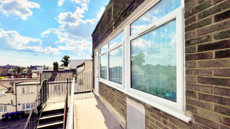 Images for Cricklewood Lane, Cricklewood, NW2