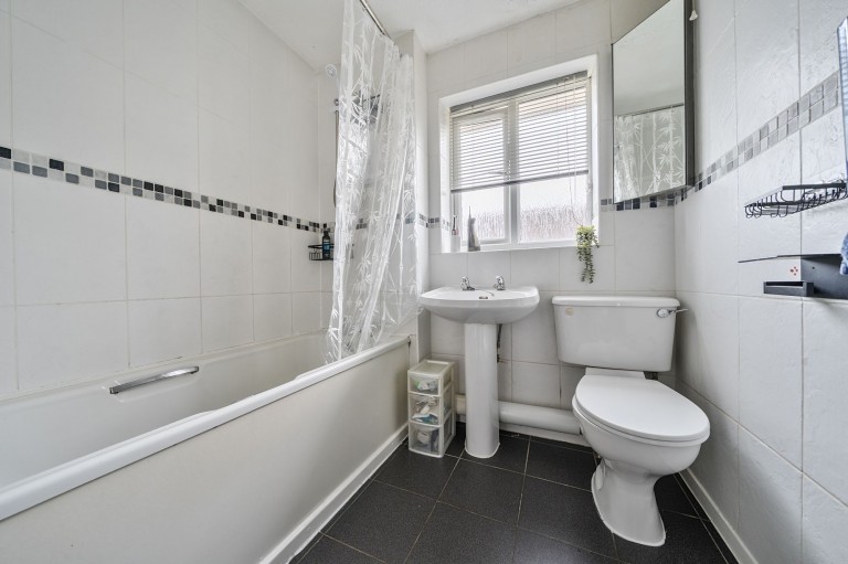 Images for Juliet Drive, Heathcote, CV34