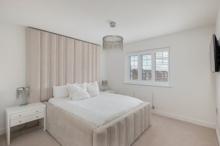 Images for Sorrel Green, Warwick – A Well Positioned Five Bedroom Home Overlooking The Green