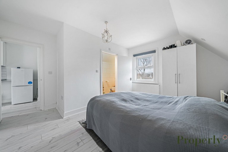 Images for Park Avenue Wood Green N22