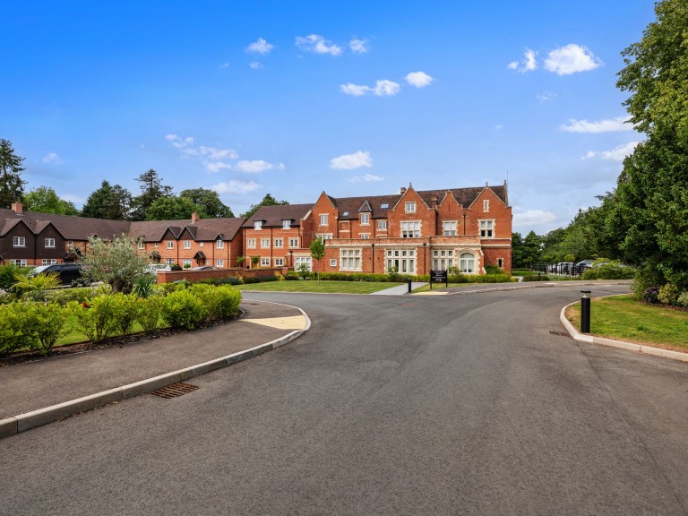 Images for Stoneleigh Road, Blackdown, CV32