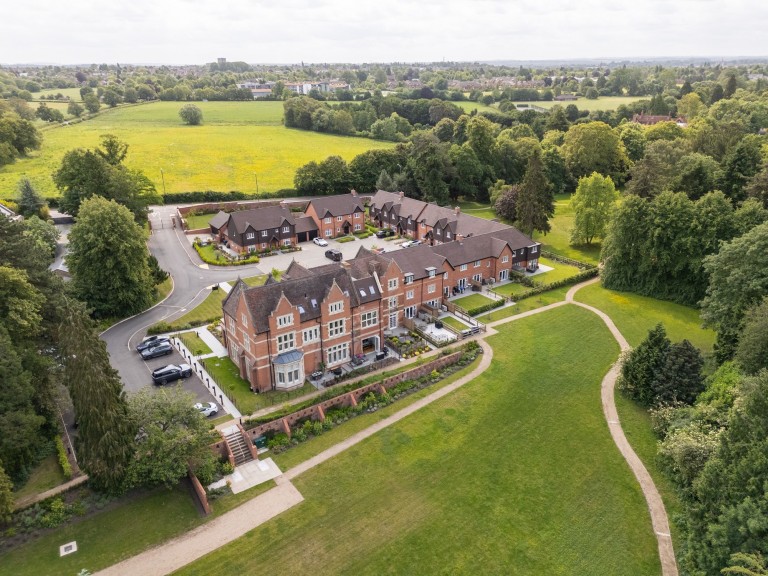 Images for Stoneleigh Road, Blackdown, CV32