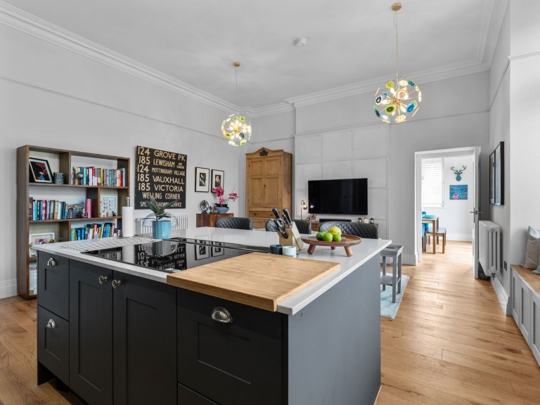 Images for Stoneleigh Road, Blackdown, CV32