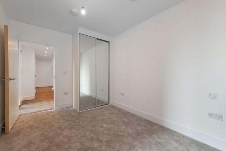 Images for Sandown House, High Street, TW18
