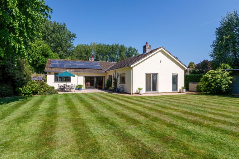 Images for Church Lane, Mursley – Detached 4 Bed Bungalow with Meadow Views – 2000+ sq ft on ¾ Acre Plot