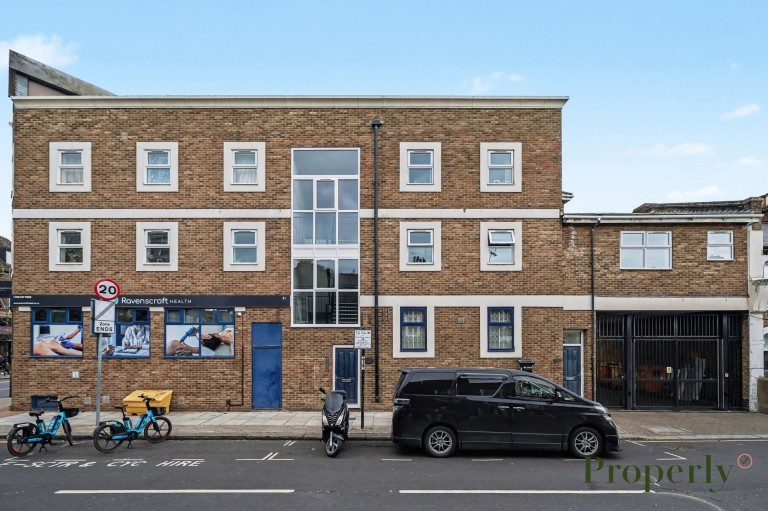 Images for Falcon Road, Hertford Court, SW11