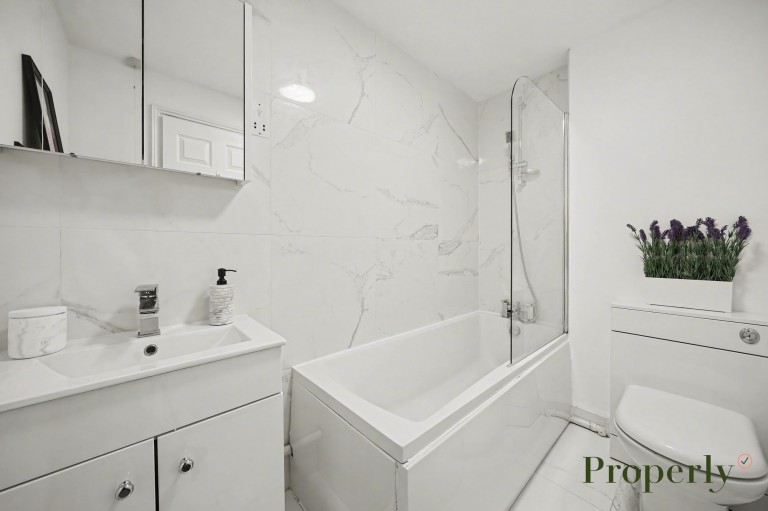 Images for Falcon Road, Hertford Court, SW11