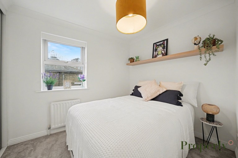 Images for Falcon Road, Hertford Court, SW11