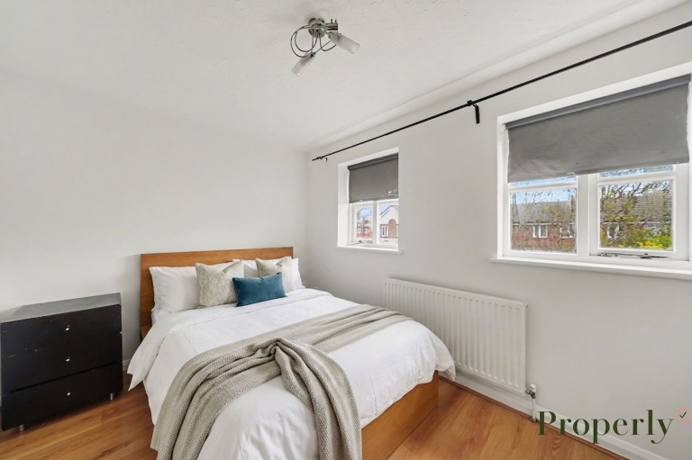 Images for Golden Plover Close, London, E16