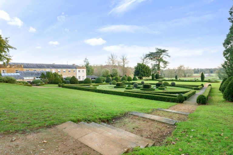 Images for Goldings Hall, Waterford, Hertford, SG14