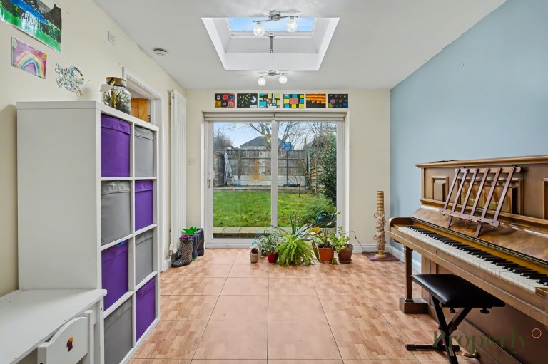 Images for Shaftesbury Road, London, E4