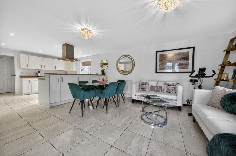 Images for Tilsley Close, Warwick, Five bedroom home overlooking park and lake - VIDEO TOUR