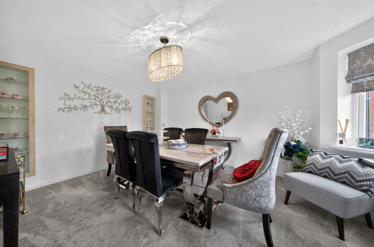 Images for Tilsley Close, Warwick, Five bedroom home overlooking park and lake - VIDEO TOUR