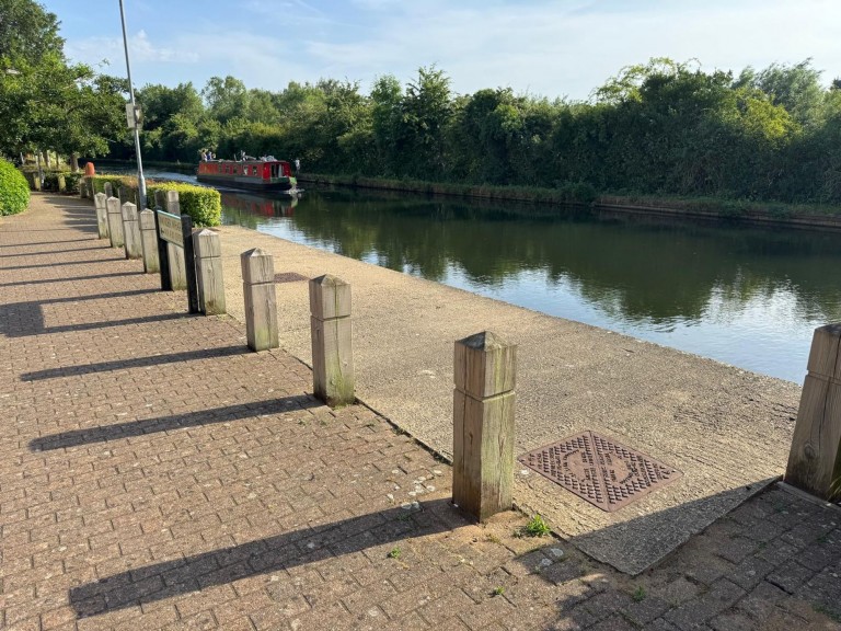 Images for Ovaltine Drive, Kings Langley, WD4