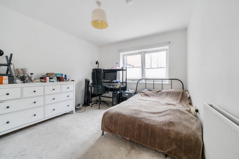 Images for Thornbury Way, London, E17