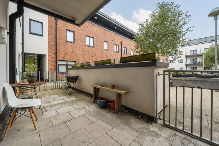 Images for Thornbury Way, London, E17