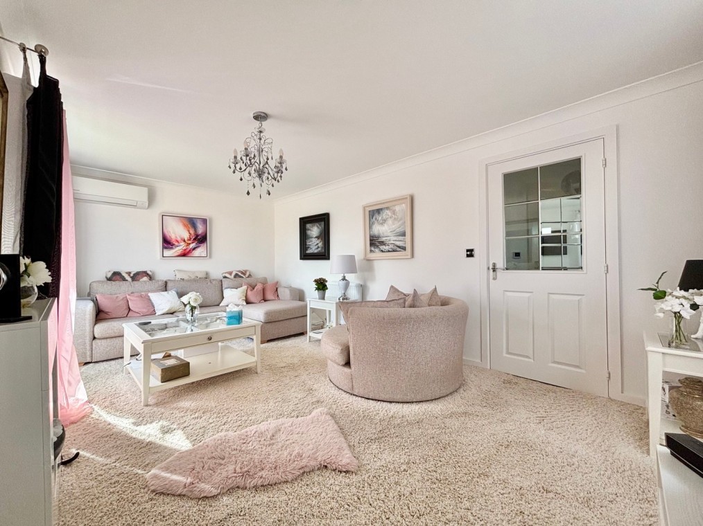 Preston Hall Close, Bexhill-on-Sea, East Sussex