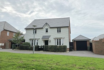 Cascades Way, Bexhill-on-Sea, East Sussex