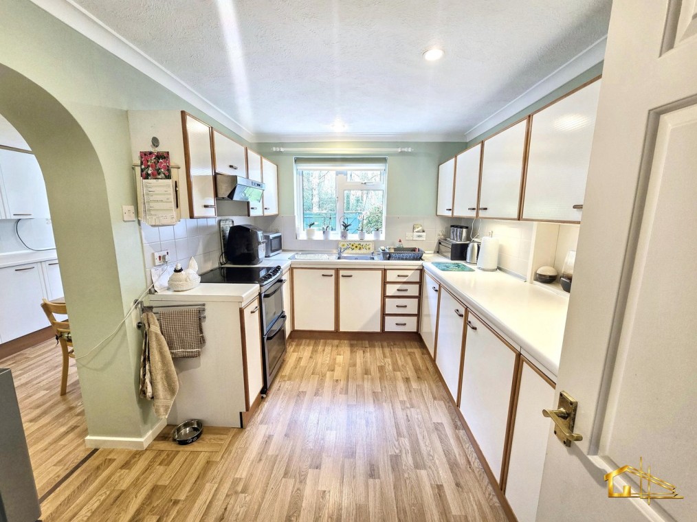 Fontwell Avenue, Bexhill-on-Sea, East Sussex