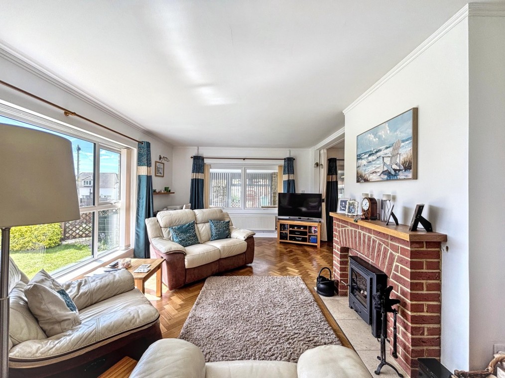 Wealden Way, Bexhill-on-Sea, East Sussex