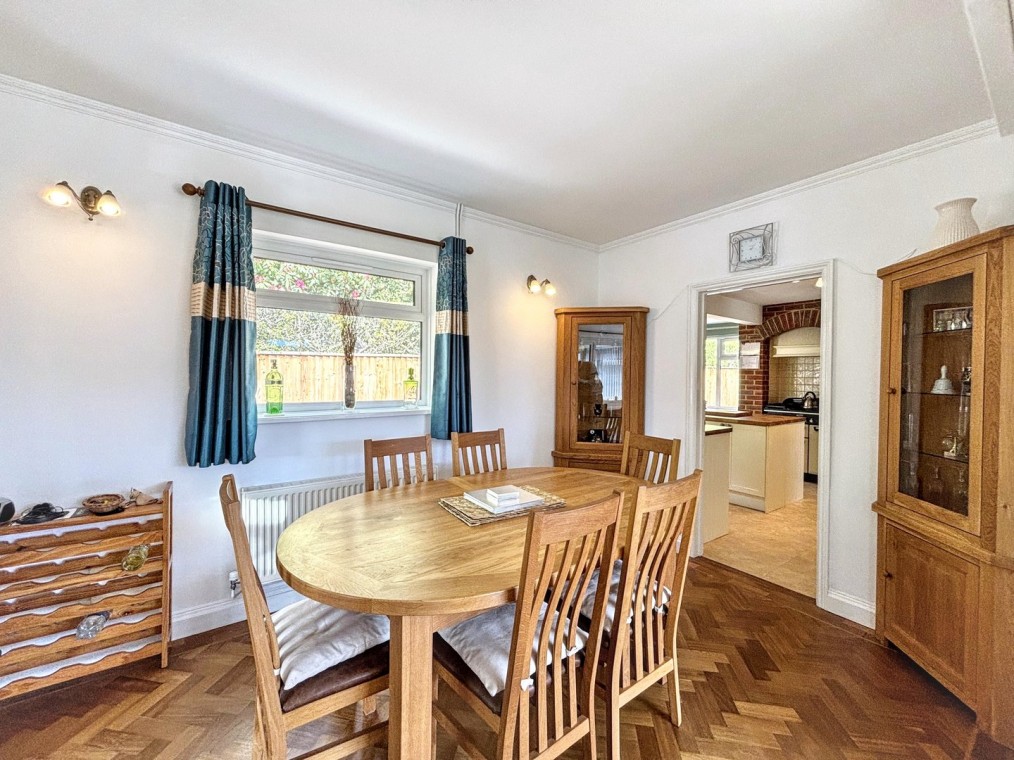 Wealden Way, Bexhill-on-Sea, East Sussex