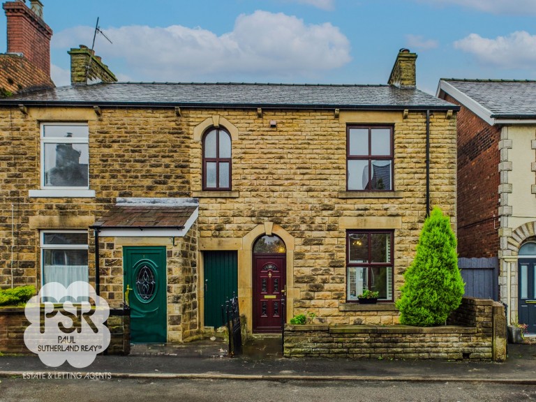Hayfield Road, Chapel-En-Le-Frith, SK23