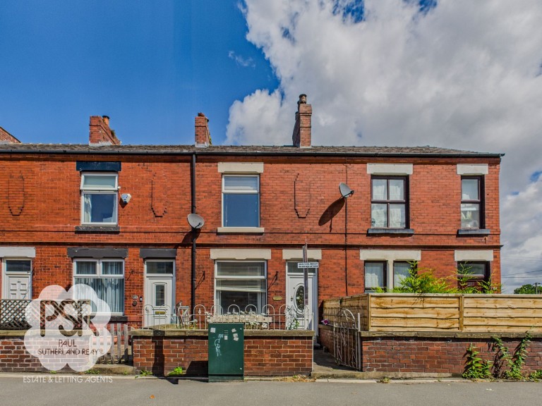 Buxton Road, Disley, SK12